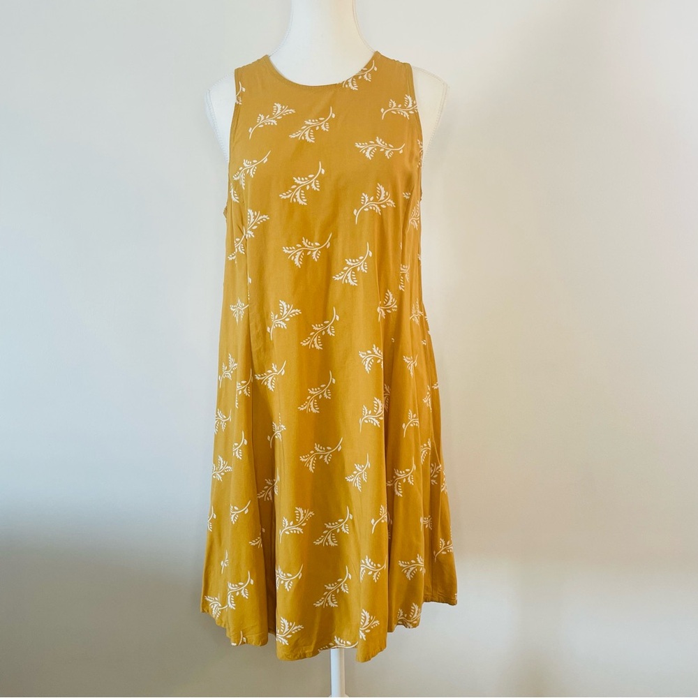 Summer Floral Dress Yellow White Old Navy Women’s Medium